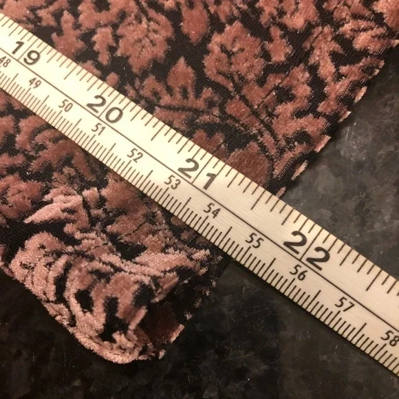 Aeropostale Soft Pink Brocade Long Sleeve Top S - Picture 8 of 8